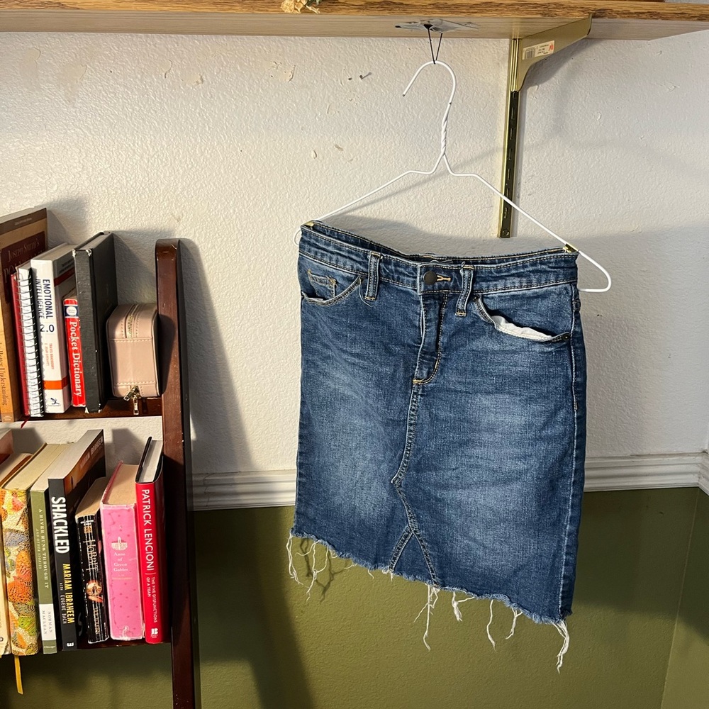 Universal Thread, Cute Frayed Blue Denim Jort Skirt, Size 27